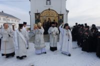 Архиерейская Литургия в день престольного праздника в Михаило-Архангельском женском монастыре с. Малоирменки, на родине архимандрита Наума (Байбородина)