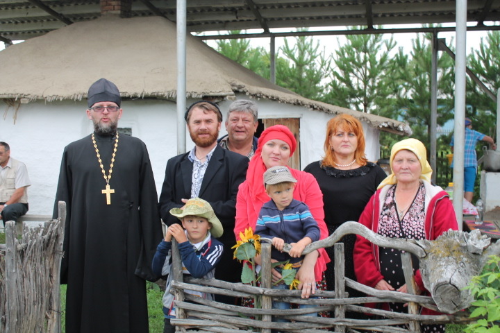 Погода краснозерское село петропавловка. Село Петропавловка Новосибирская область. Храм в Краснозерском.