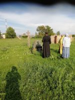 Молебен перед началом строительства храма в с. Решеты. Начало строительства