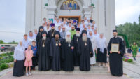 Архиерейская Литургию в Троицком соборе  Ордынска в день тезоименитства епископа Филиппа